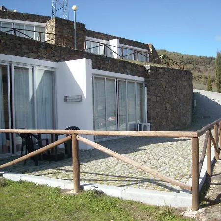 Дом отдыха Moradias Do Douro Internacional