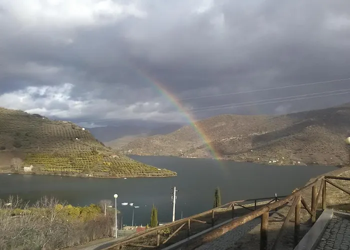 Moradias Do Douro Internacional - M4 * Freixo de Espada à Cinta