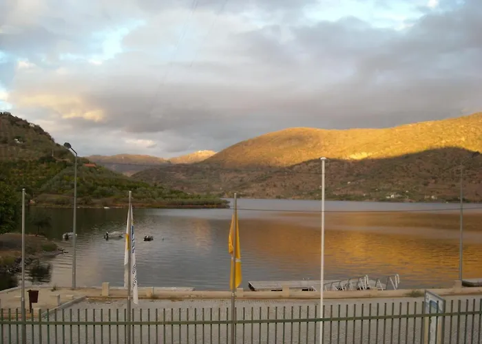 Moradias Do Douro Internacional - M4 Freixo de Espada à Cinta