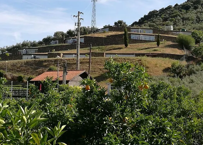 Moradias Do Douro Internacional - M4 * Freixo de Espada à Cinta